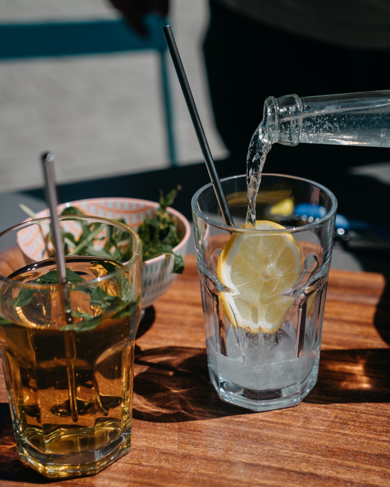 𝐔𝐧𝐞 𝐩𝐚𝐮𝐬𝐞 𝐟𝐫𝐚𝐢̂𝐜𝐡𝐞𝐮𝐫, 𝐜̧𝐚 𝐯𝐨𝐮𝐬 𝐭𝐞𝐧𝐭𝐞 ? 🌞🧊

Chez Biscuithé, on aime vous proposer des boissons estivales fraîchissantes et parfumées 🥰 Nos vedettes à la carte :

🍋 La Limonade made in @sterneetmousse – artisanale, pétillante et délicatement acidulée

🌱 Le thé glacé maison – infusé avec amour, légèrement parfumé, idéal pour une pause légère et fraîche

Vous venez y goûter ? 😎