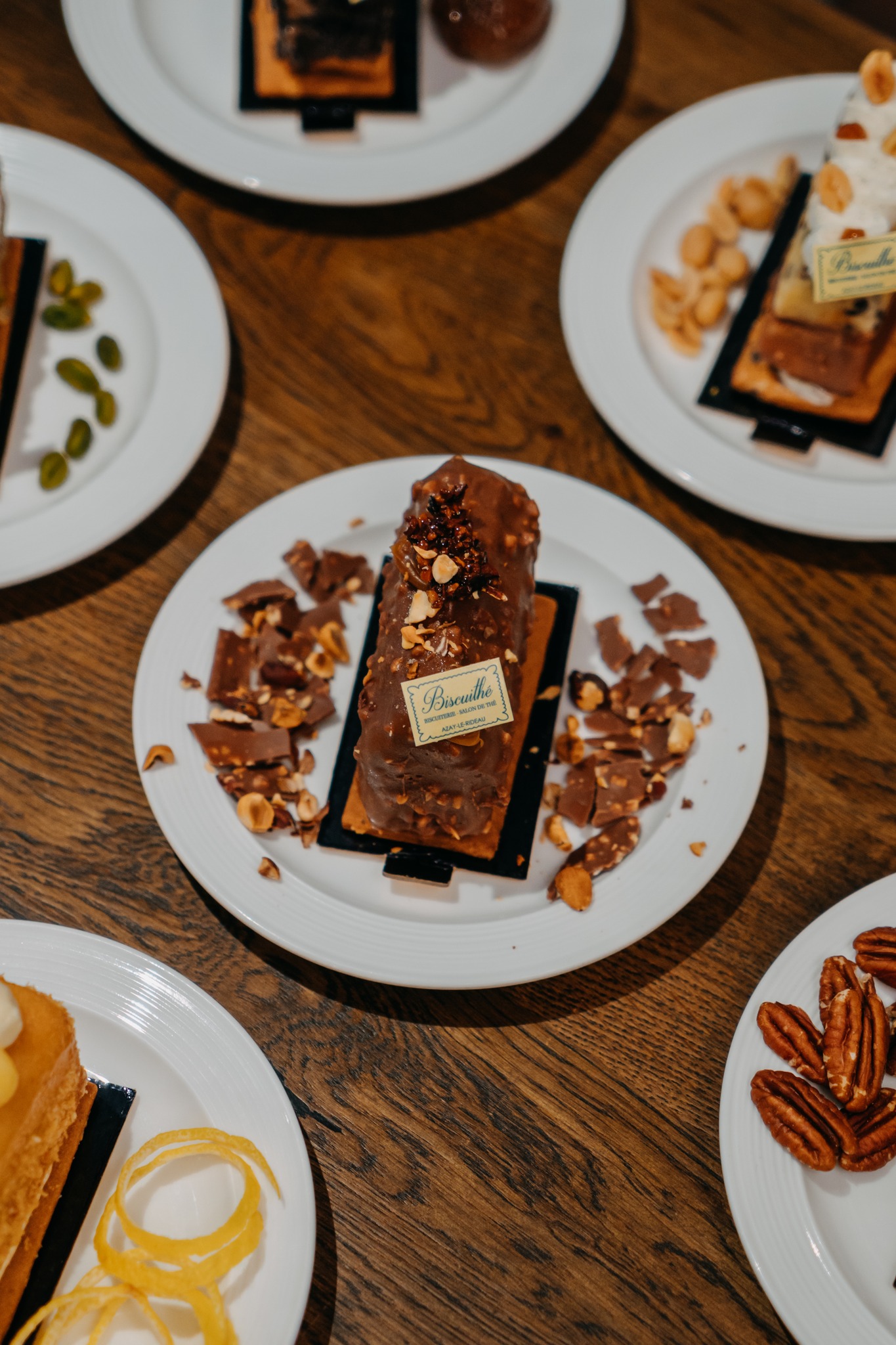 🎄 𝗨𝗻𝗲 𝗽𝗲𝘁𝗶𝘁𝗲 𝗱𝗼𝘂𝗰𝗲𝘂𝗿 𝗽𝗼𝘂𝗿 𝗻𝗲 𝗿𝗶𝗲𝗻 𝗼𝘂𝗯𝗹𝗶𝗲𝗿…

Les fêtes approchent, les tables se préparent et nos bûchettes de Noël n’attendent plus que vous pour briller à la fin de votre repas ✨

Si vous souhaitez en déguster pendant vos festivités, voici simplement les petites dates à garder en tête :

Pour le 24/12 ➜ vous pouvez passer commande jusqu’au 22/12

Pour le 31/12 ➜ vous pouvez passer commande jusqu’au 29/12

Rien de plus, rien de moins : juste le plaisir de savourer vos douceurs préférées au bon moment 💛

👉 À commander sur http://biscuithe.fr